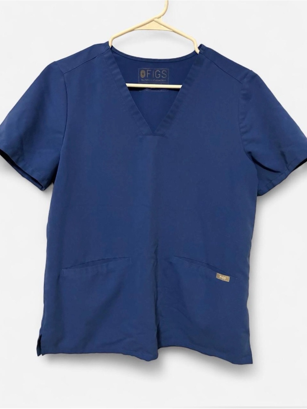 Figs Women's Technical Collection Blue V‑Neck Short Sleeve Scrub Top